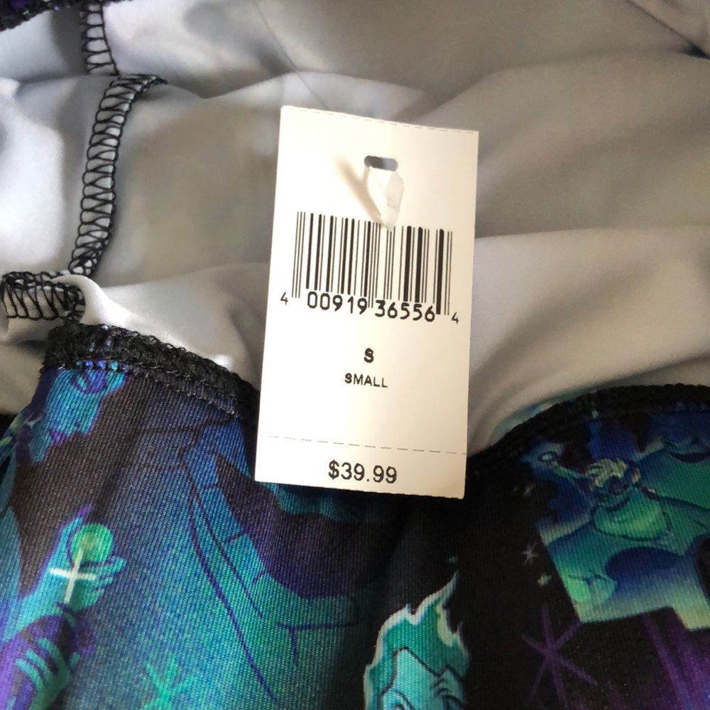 Disney’s Villains After Hours Party Leggings NWT - Picture 5 of 7